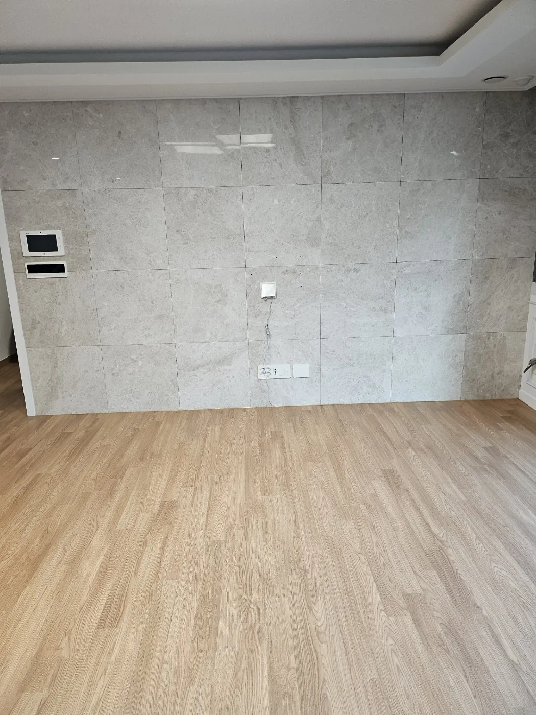 망월동 입주청소 시공 현장 — 입주 전 실내