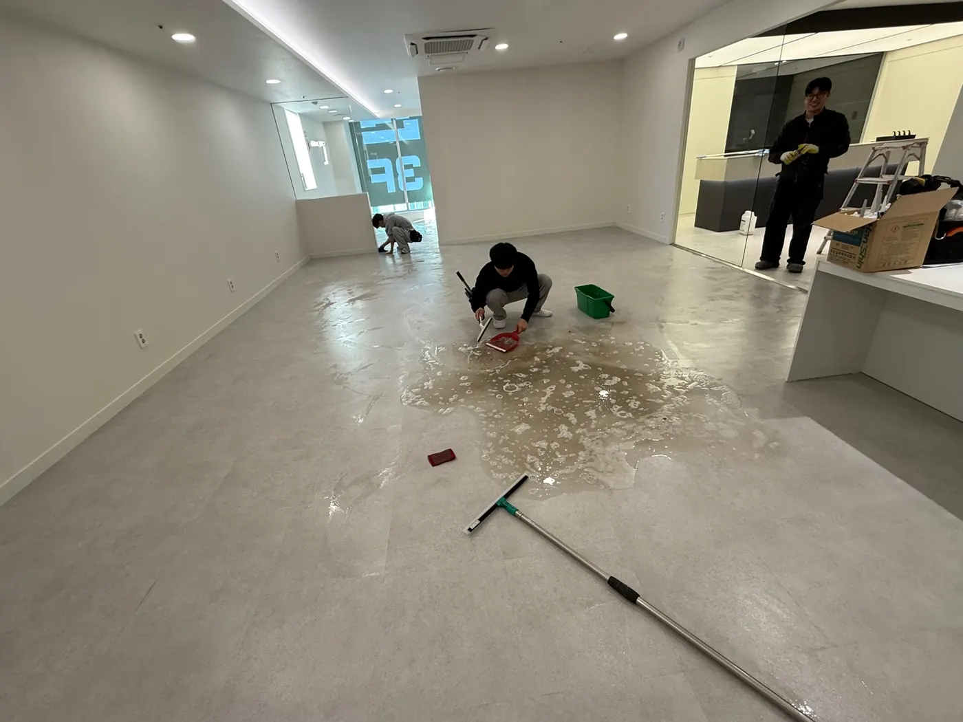 세정 진행 — 세하동 상가청소 현장