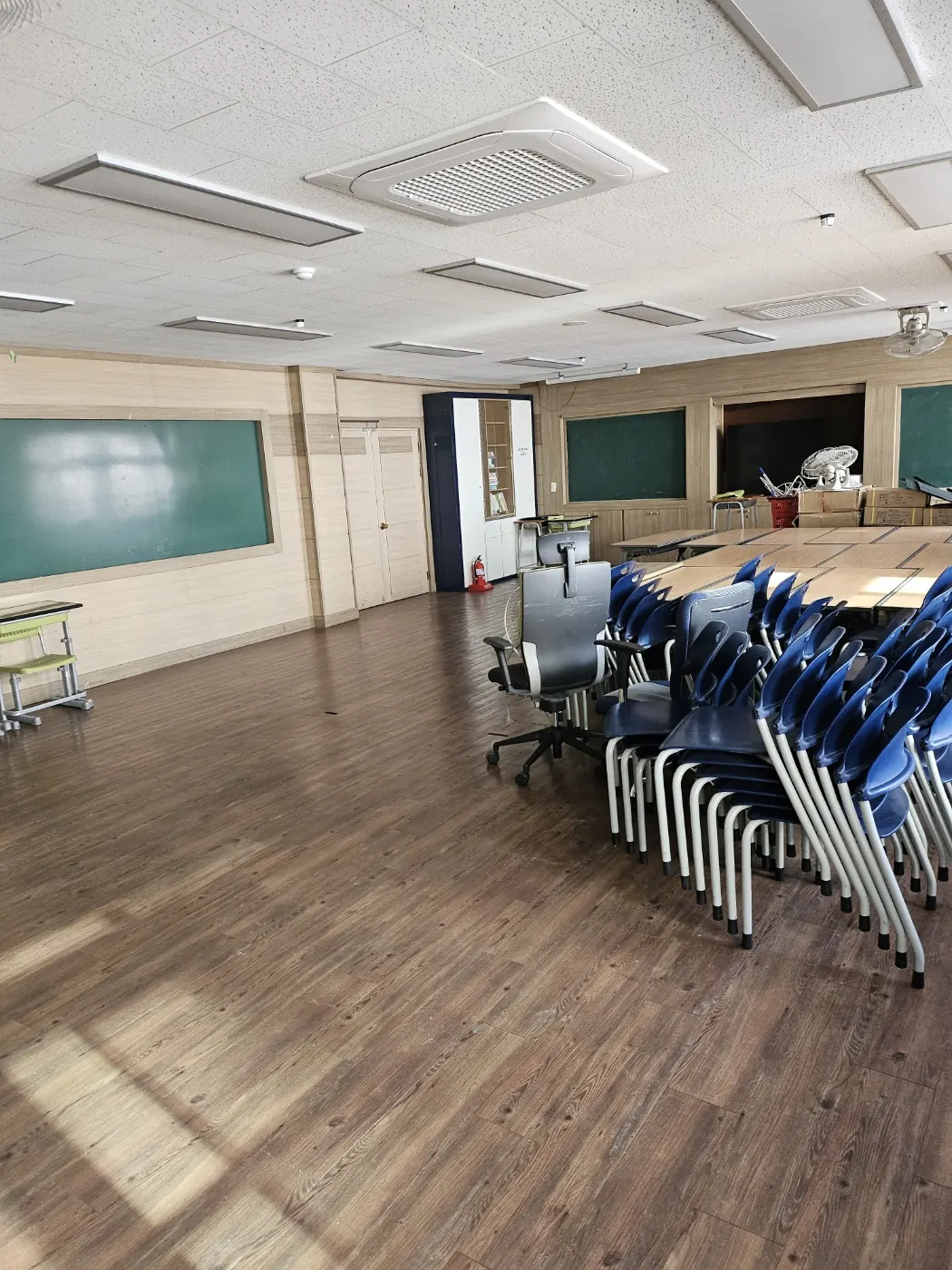 쌍촌동 학교청소 시공 현장 — 교실 마감