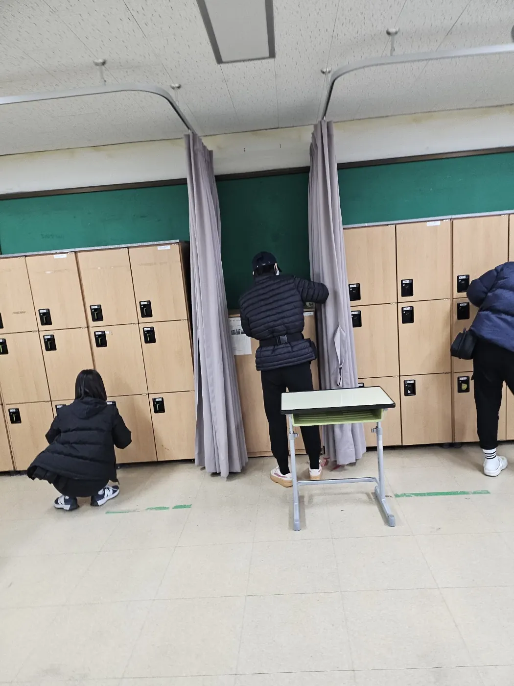바닥 물걸레 마감 — 쌍촌동 학교청소 현장