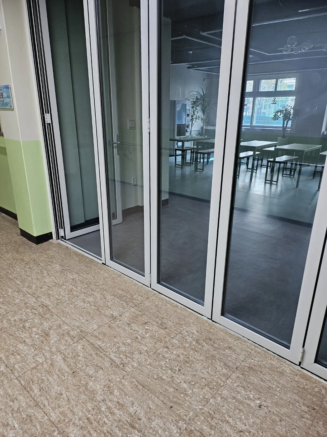특별실 작업 — 동천동 학교청소 현장